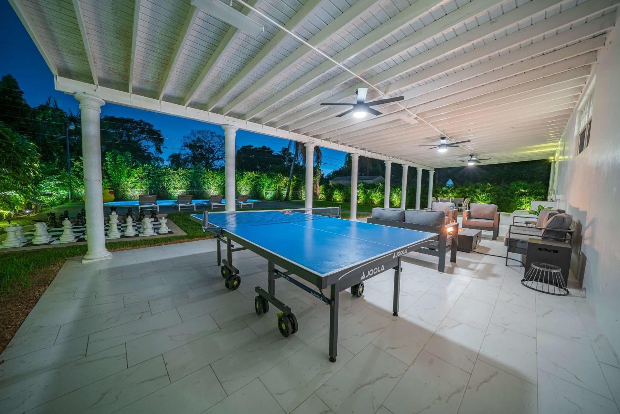 הוילה New Tropical Oasis Retreat In מיאמי מראה חיצוני תמונה